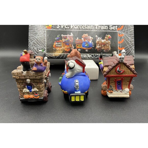 Halloween Harvest Pumpkin Express Spooky 3pc Porcelain Train Set  Vintage - Picture 6 of 13